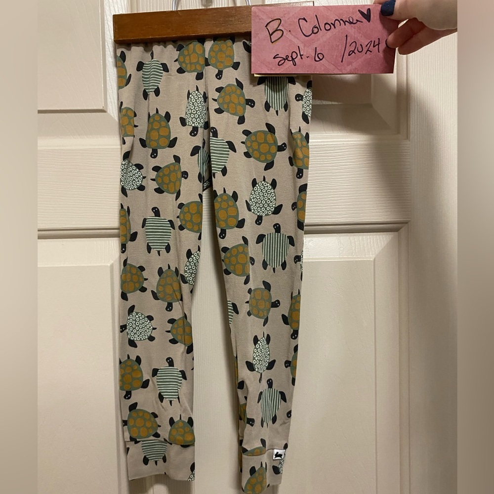 Little & Lively Leggings 4T - Play
